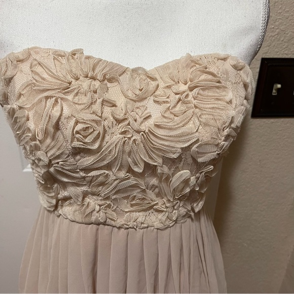 Elise Ryan Beautiful Cotton Fit n Flare Floral Detail MIDI Dress - Picture 2 of 12